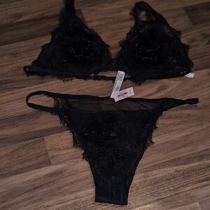 Victoria's Secret Black Lace Bra Set